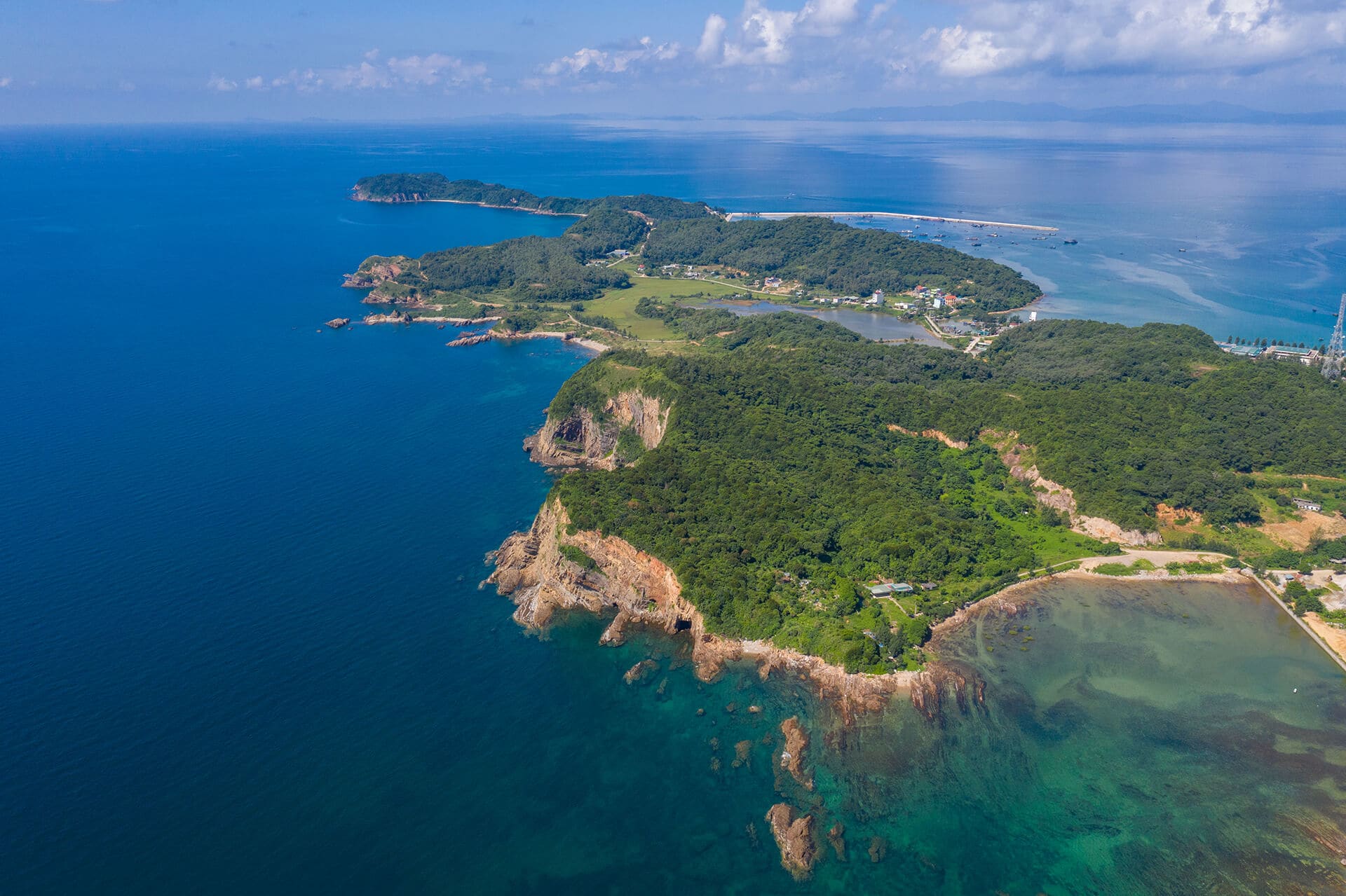 Co To Island stands out with crystal-clear waters